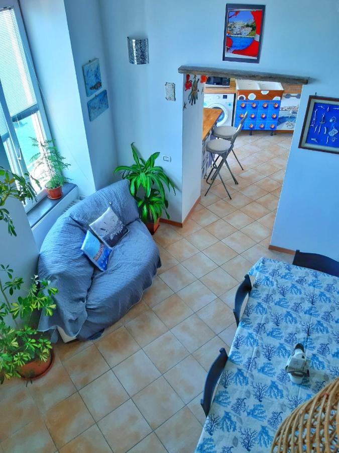 Apartament La Casa Azzurra Procida Zewnętrze zdjęcie